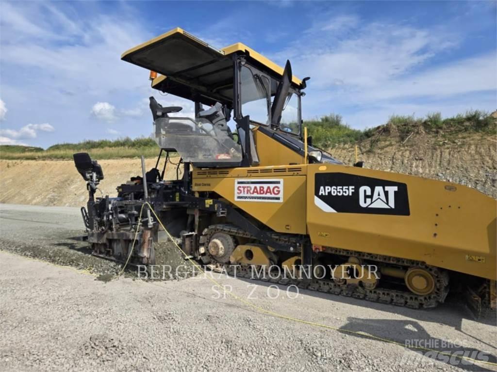 CAT AP655F Rozściełacze do asfaltu