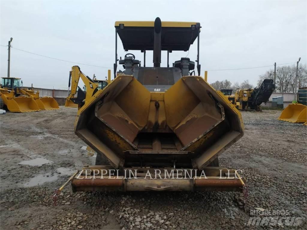CAT AP655FLRC Rozściełacze do asfaltu