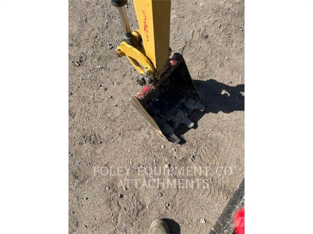 CAT BK300P15 Koparki gąsienicowe