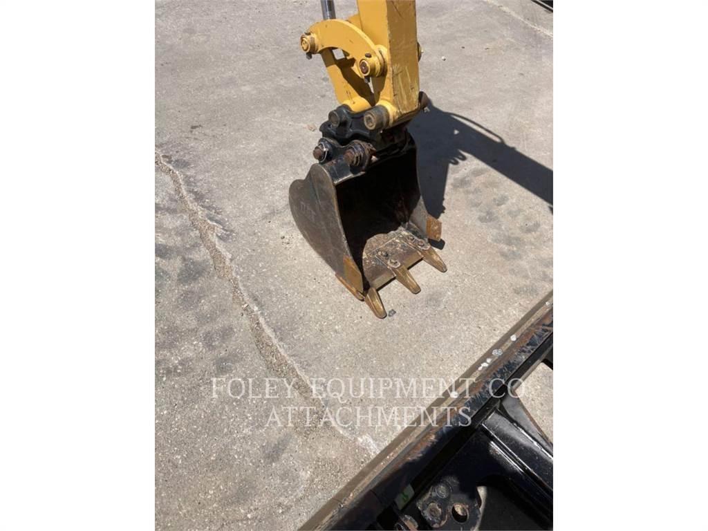 CAT BK302P18 Koparki gąsienicowe