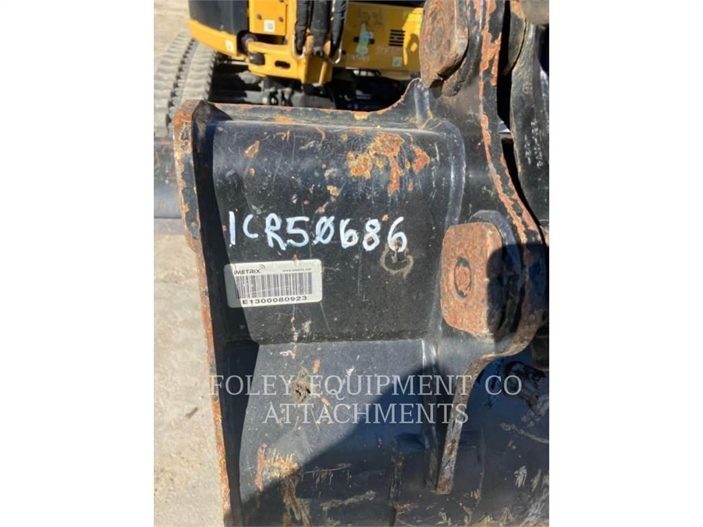 CAT BK302P24 Koparki gąsienicowe