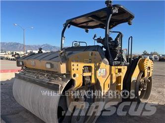 CAT CB15 CW VV Walce dwubębnowe