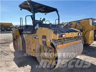 CAT CB15 VV Walce dwubębnowe
