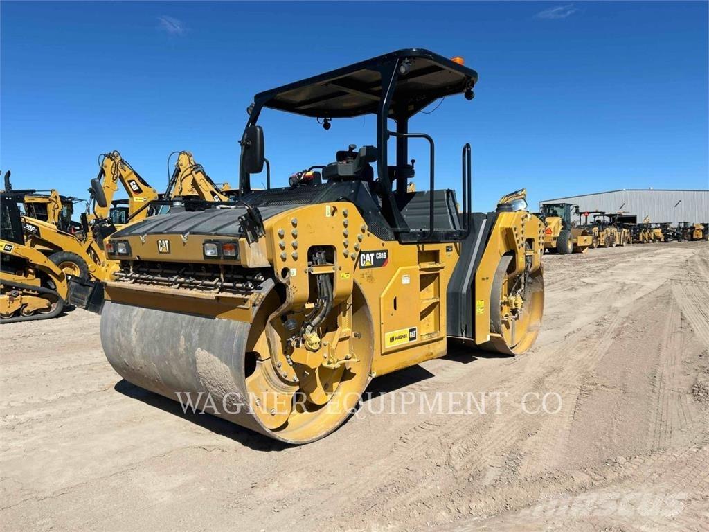 CAT CB16 Rozściełacze do asfaltu