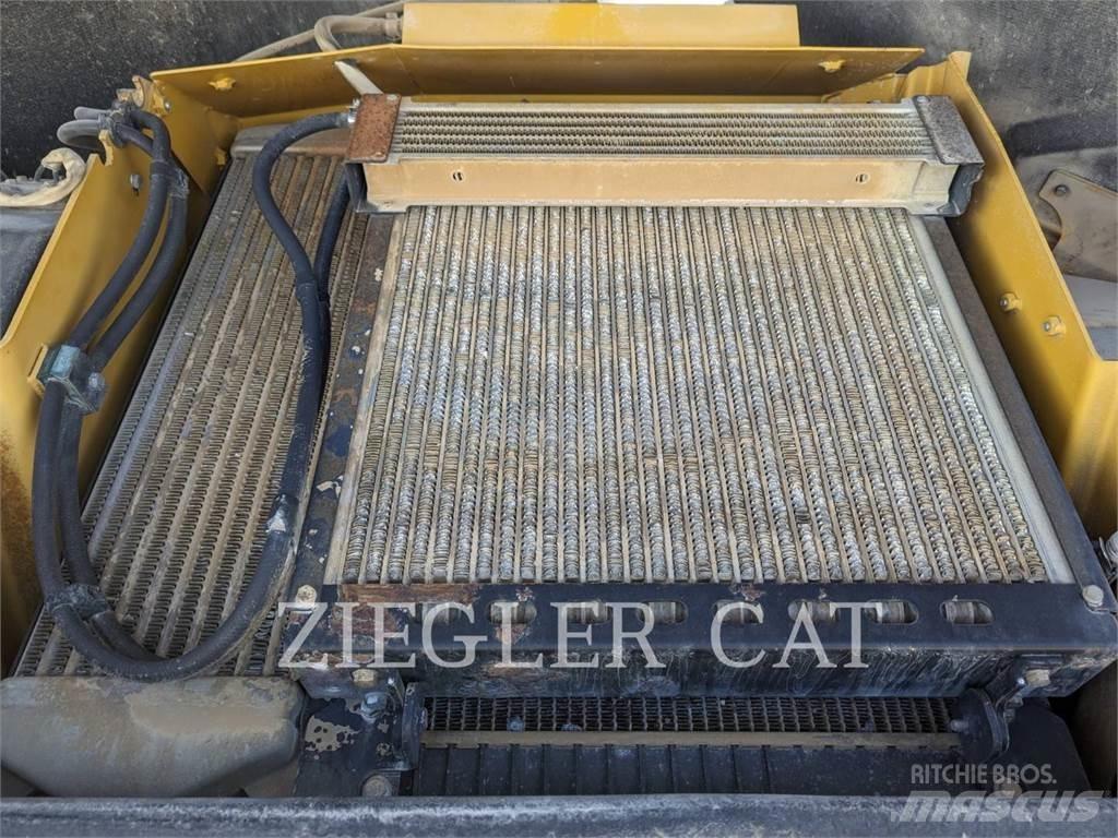 CAT CB64 Zagęszczarki gruntu