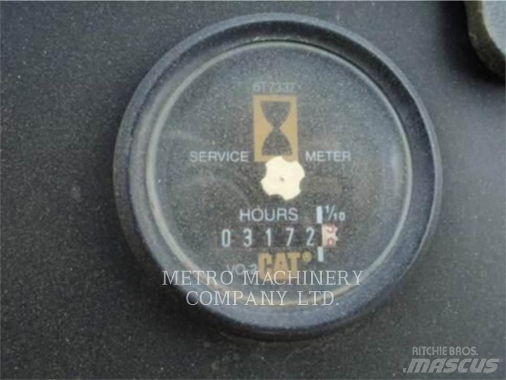 CAT CS-563CAW Walce jednobębnowe