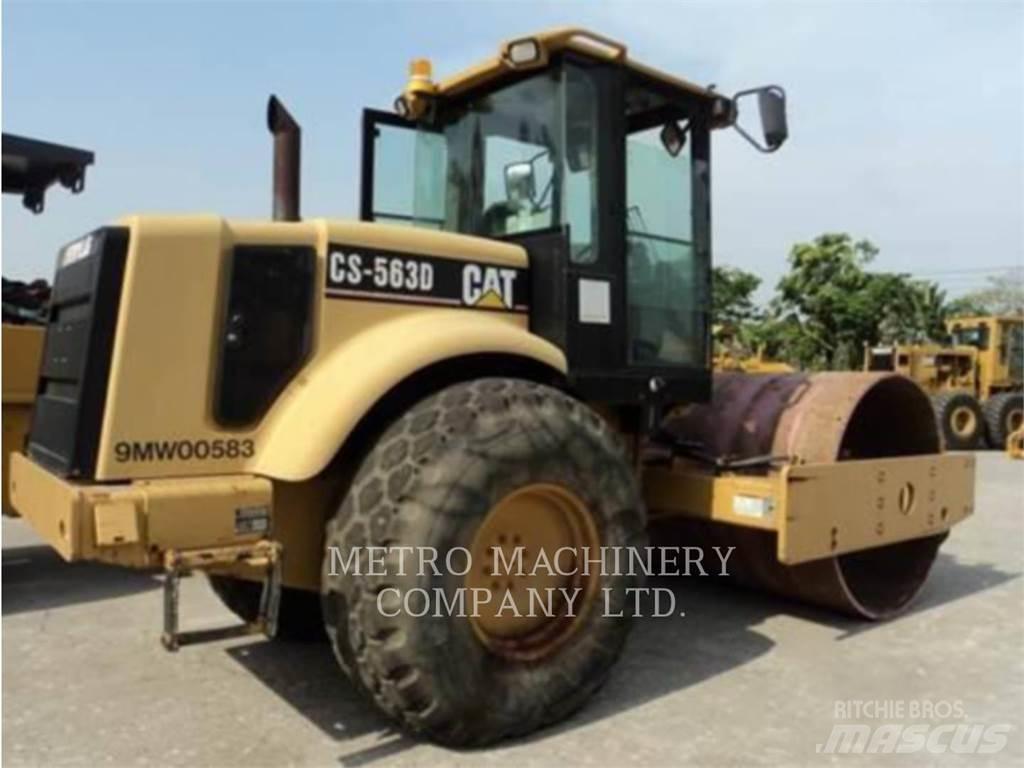 CAT CS-563DAW Walce jednobębnowe