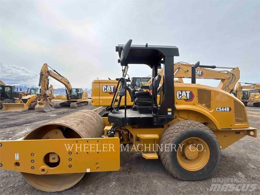 CAT CS44B Walce jednobębnowe