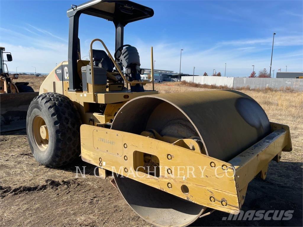 CAT CS54 Rozściełacze do asfaltu