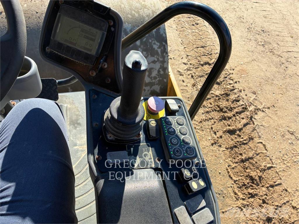 CAT CS54B Walce jednobębnowe