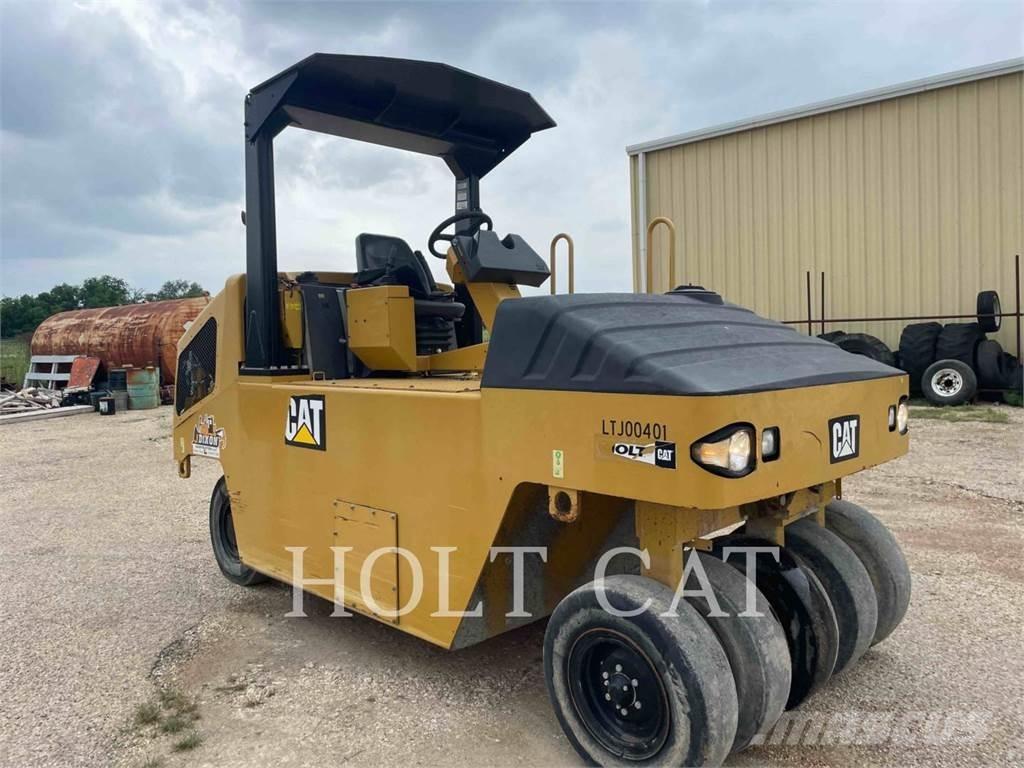CAT CW14 Walce ogumione