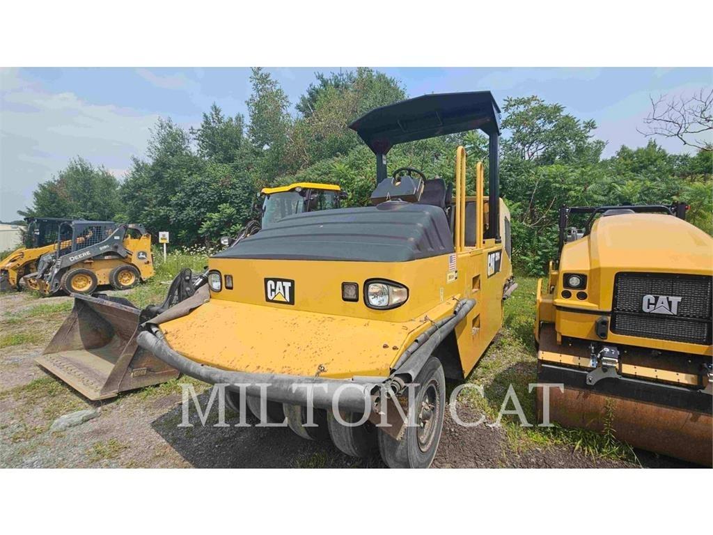 CAT CW14 Walce ogumione