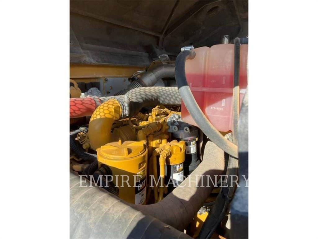 CAT CW34 Walce ogumione