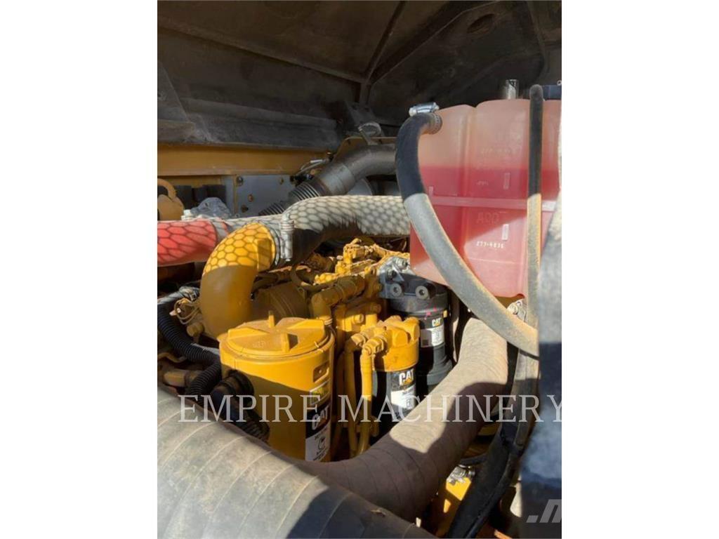 CAT CW34 Walce ogumione