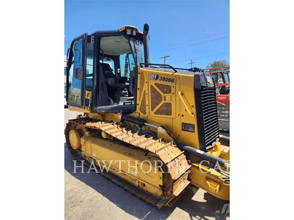 CAT D1 Spycharki gąsienicowe