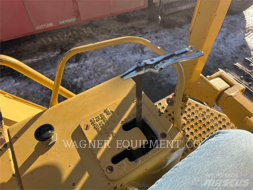CAT D1 Spycharki gąsienicowe