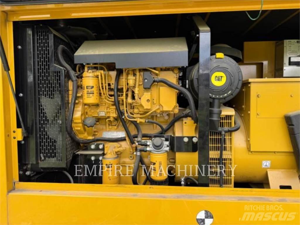 CAT D100 Agregaty prądotwórcze Diesla