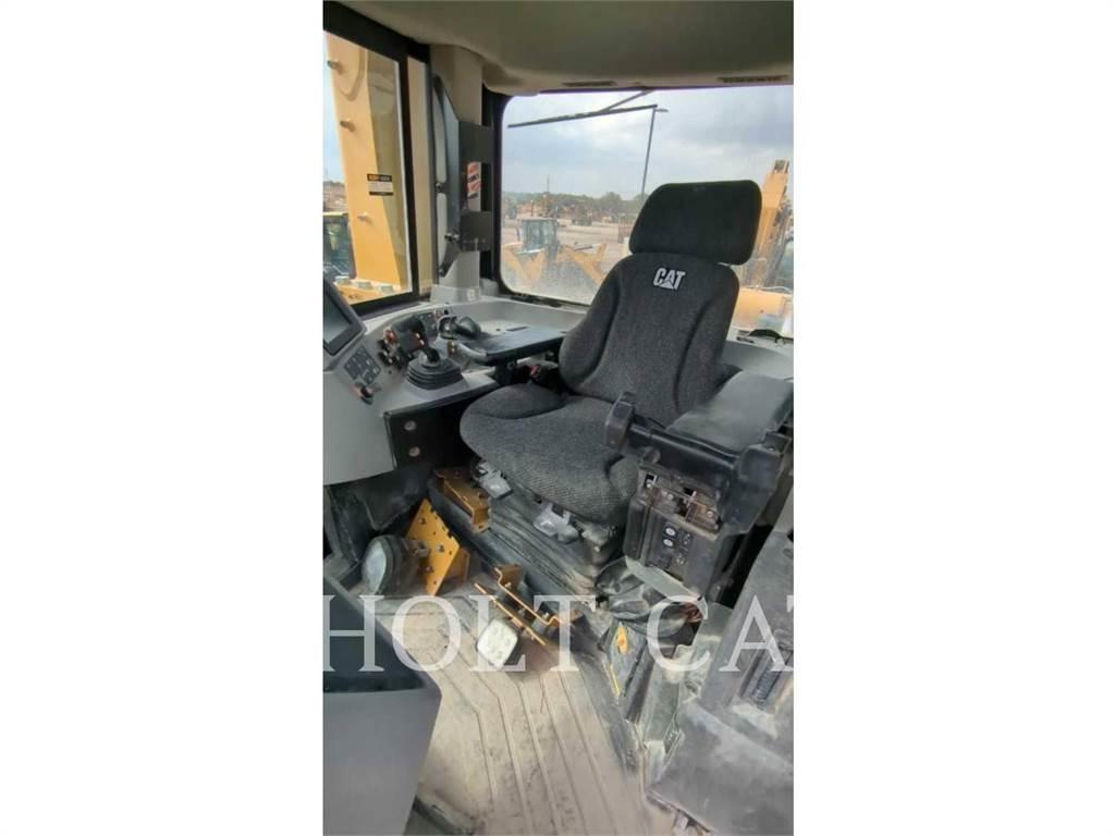 CAT D10T Spycharki gąsienicowe
