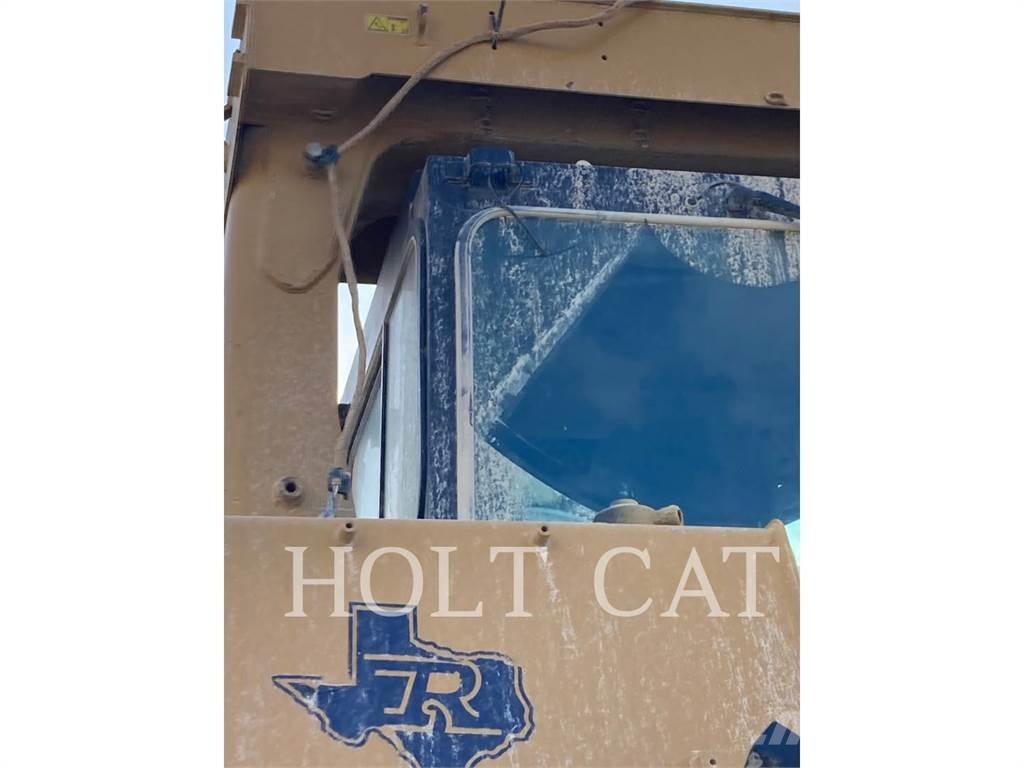 CAT D10T2 Spycharki gąsienicowe