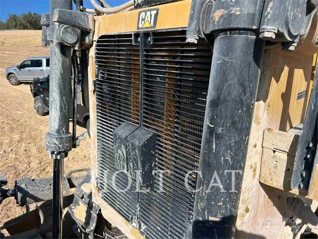 CAT D10T2 Spycharki gąsienicowe