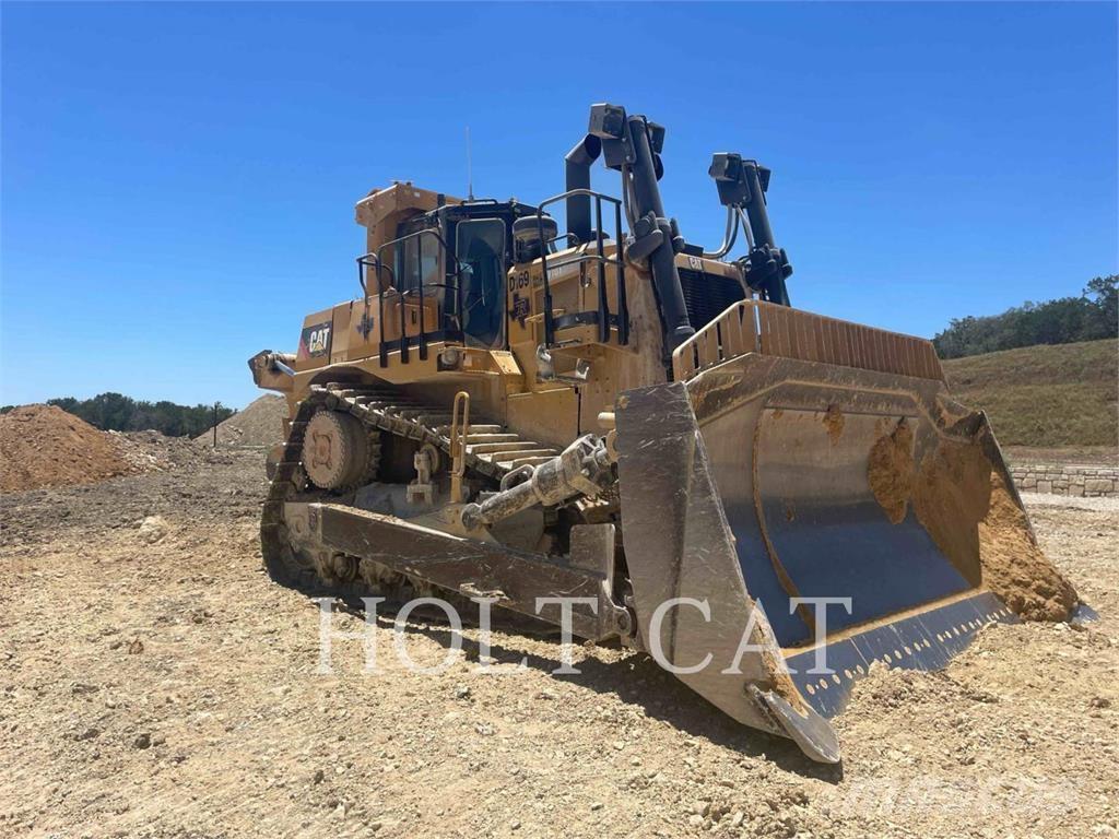 CAT D10T2 Spycharki gąsienicowe