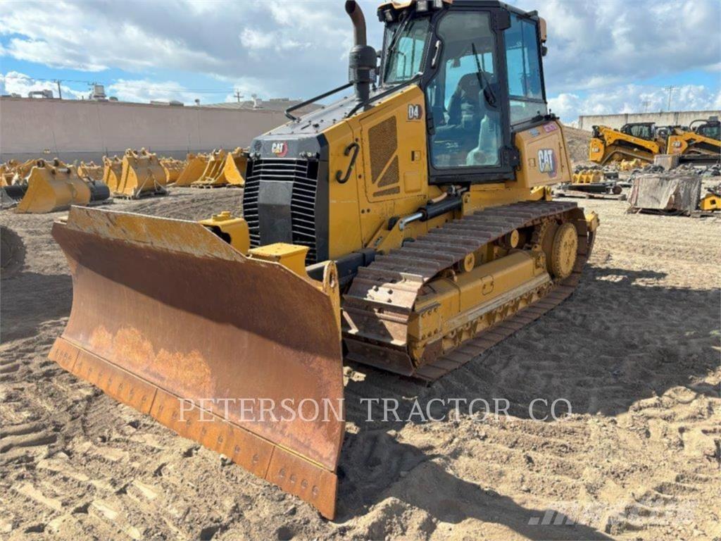 CAT D4 Spycharki gąsienicowe