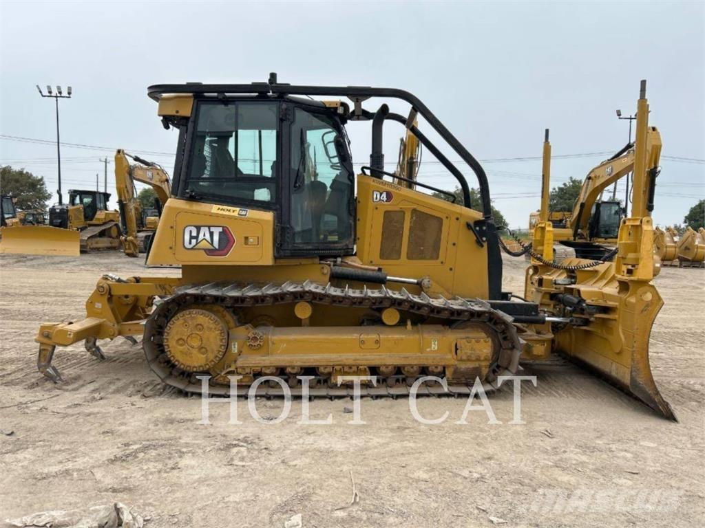 CAT D4 CAB3 Spycharki gąsienicowe