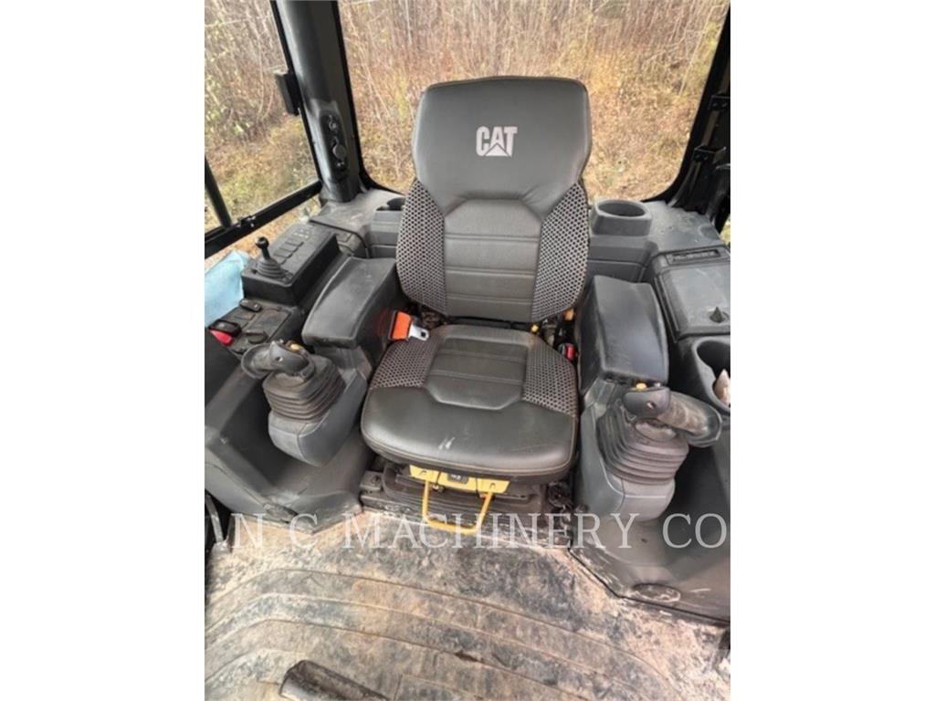 CAT D4 LGPVPAT Spycharki gąsienicowe