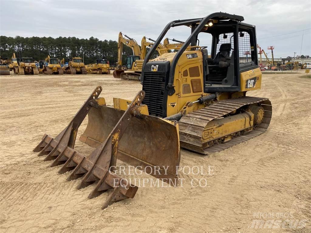 CAT D4K2LGP Spycharki gąsienicowe