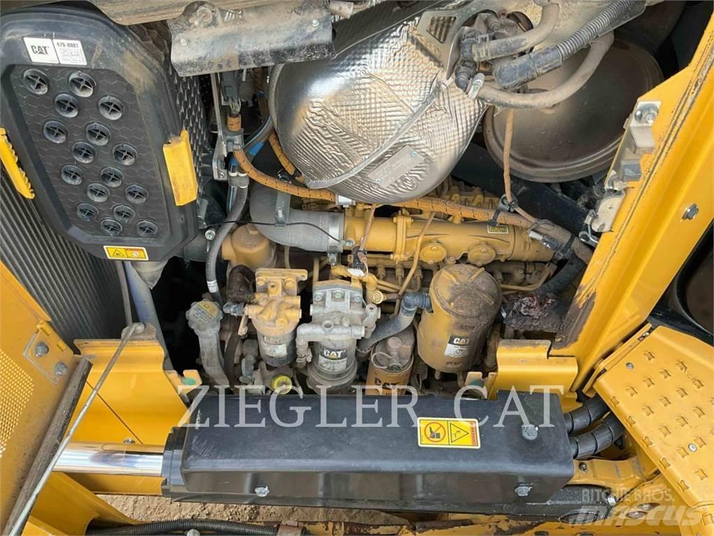 CAT D5-17LGP Spycharki gąsienicowe