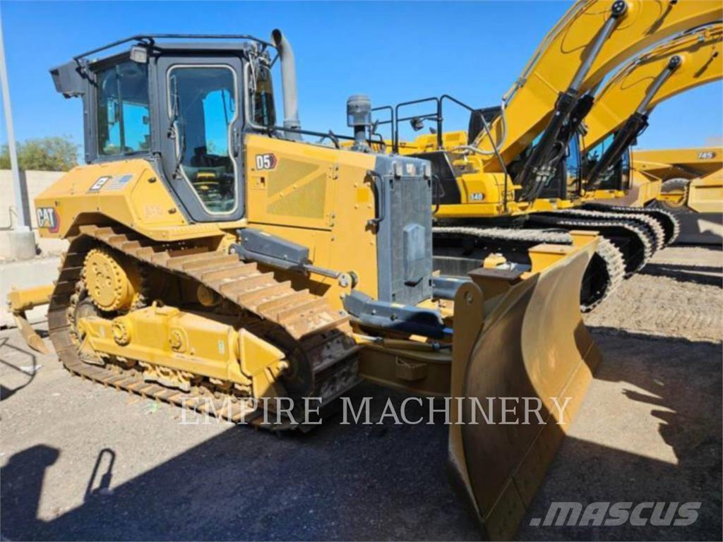 CAT D5-17VP Spycharki gąsienicowe