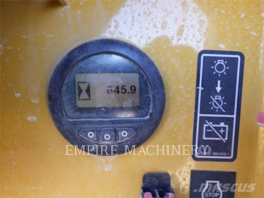 CAT D5-17VP T1 Spycharki gąsienicowe