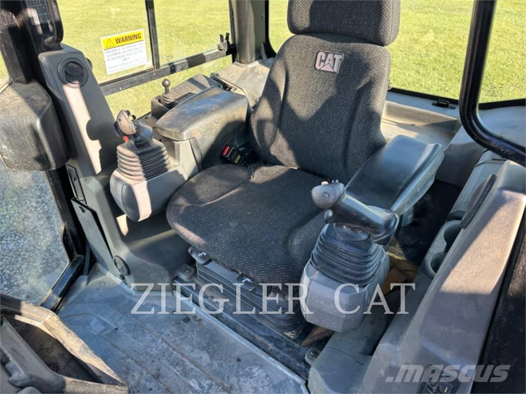 CAT D5K2 Spycharki gąsienicowe