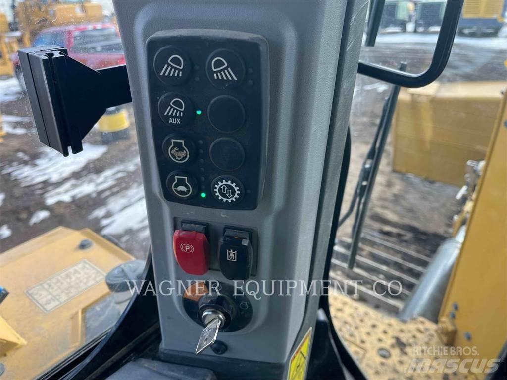 CAT D6 VP Spycharki gąsienicowe