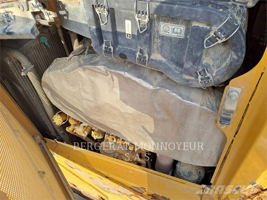 CAT D6 XE Spycharki gąsienicowe