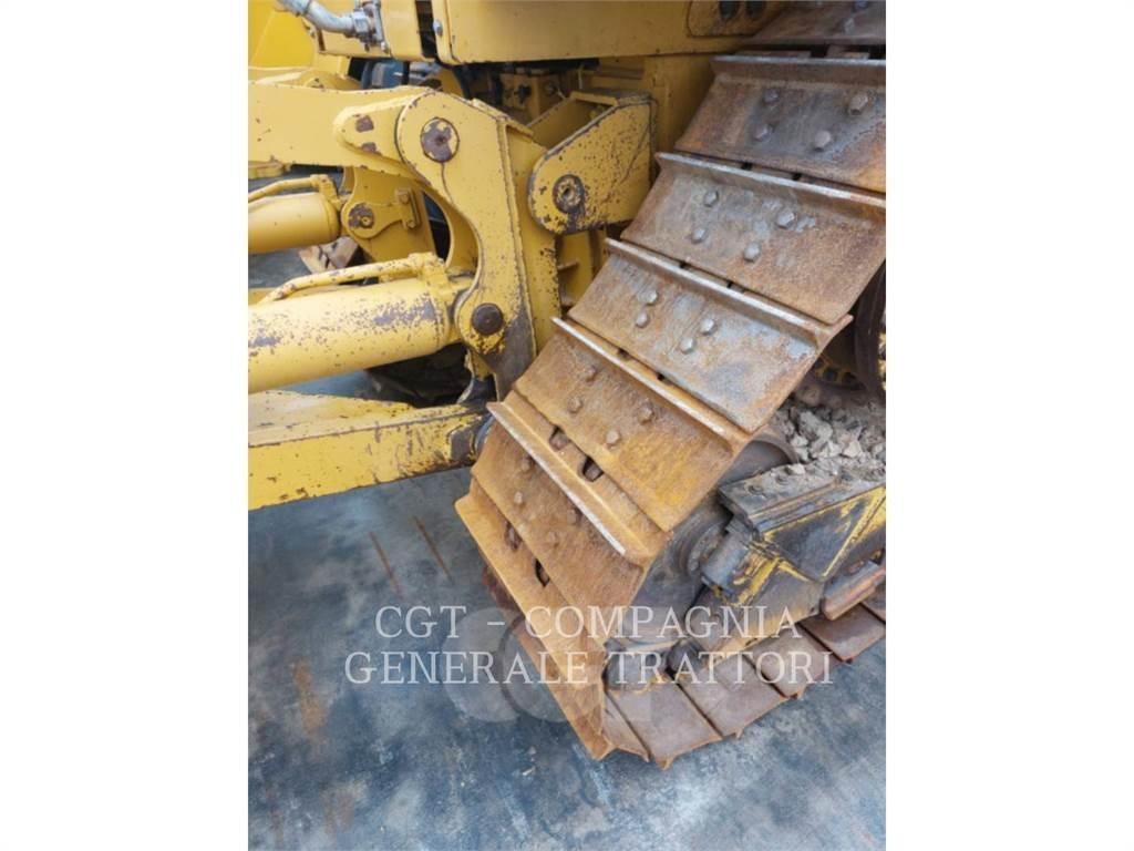 CAT D6T Spycharki gąsienicowe