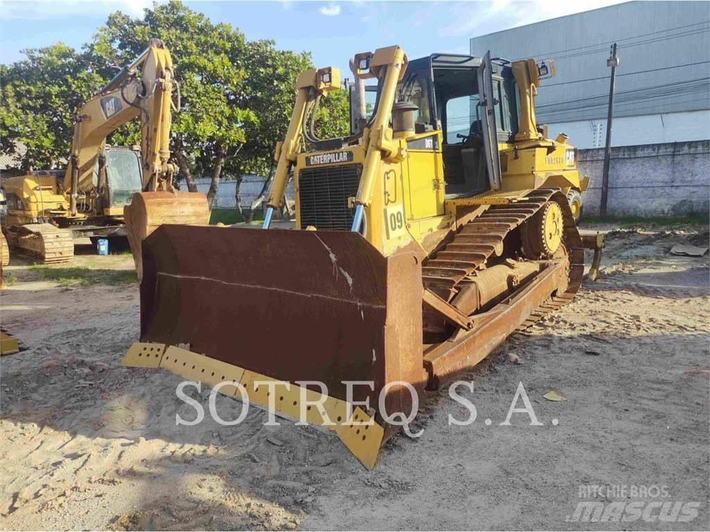 CAT D6T Spycharki gąsienicowe