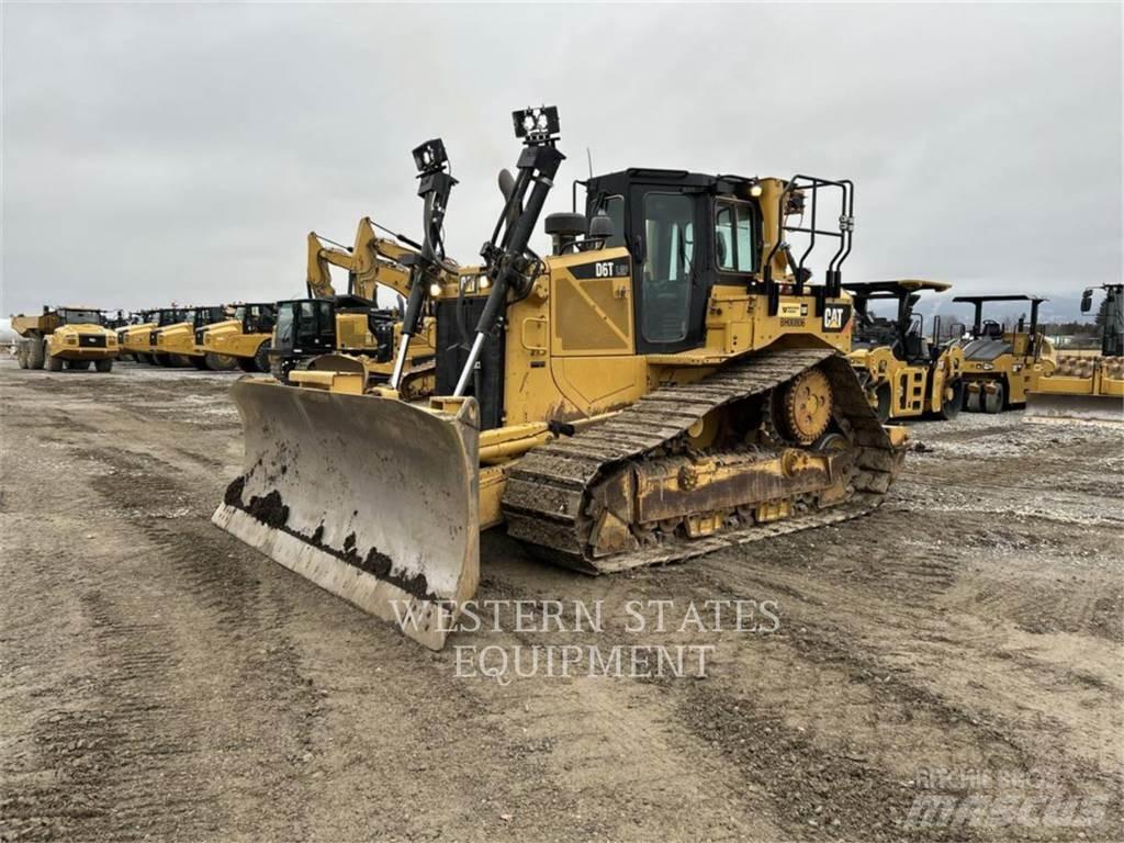 CAT D6T Spycharki gąsienicowe
