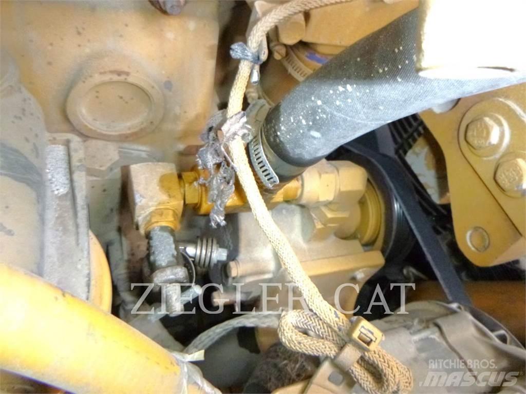 CAT D6T Spycharki gąsienicowe
