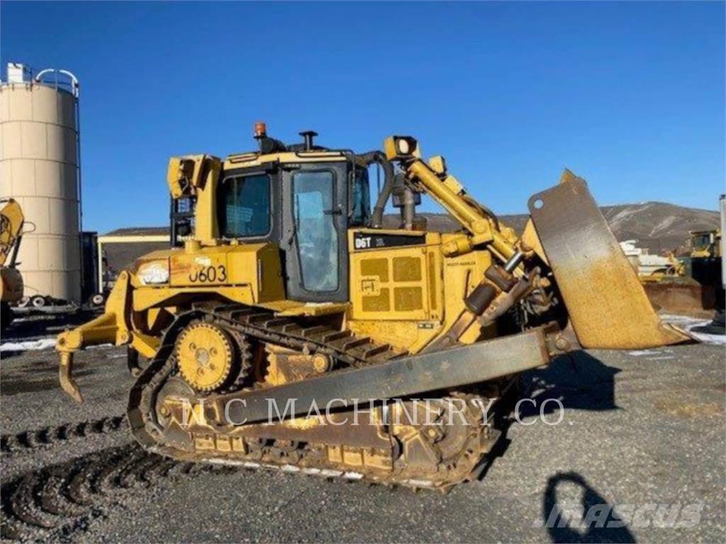 CAT D6T Spycharki gąsienicowe
