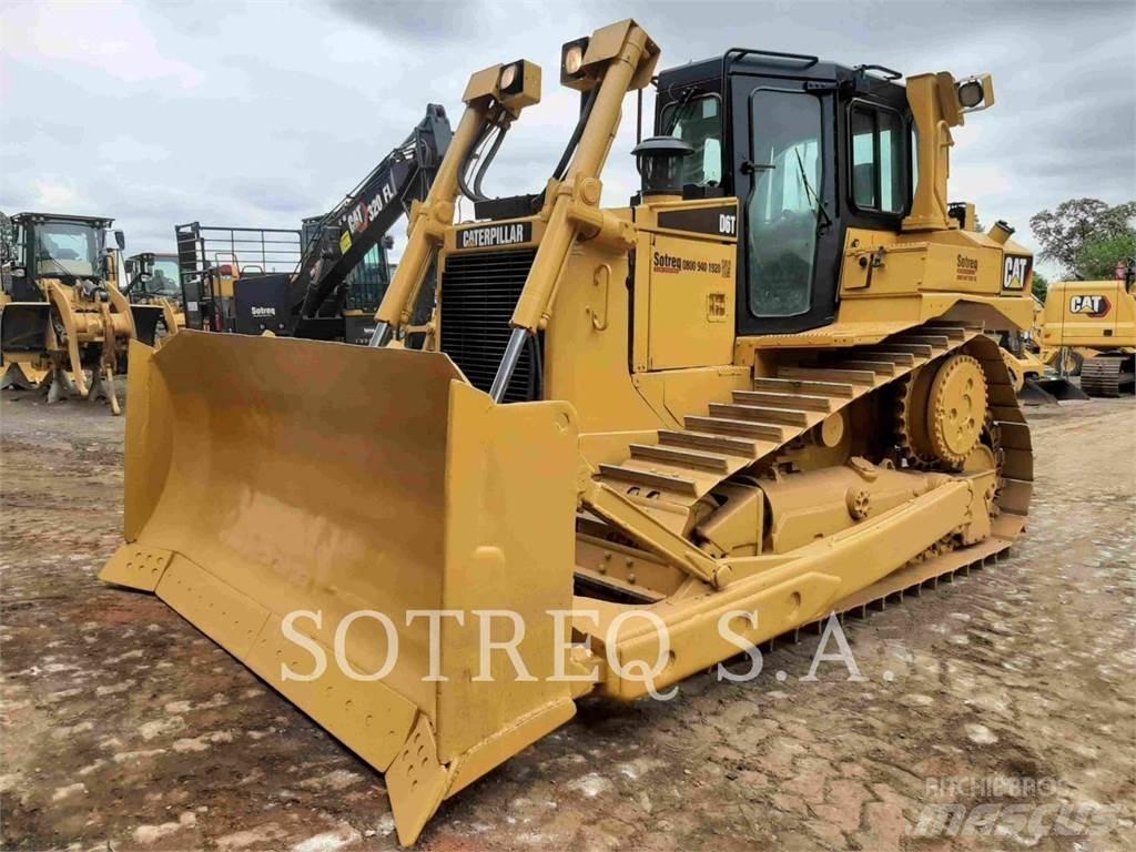 CAT D6T Spycharki gąsienicowe