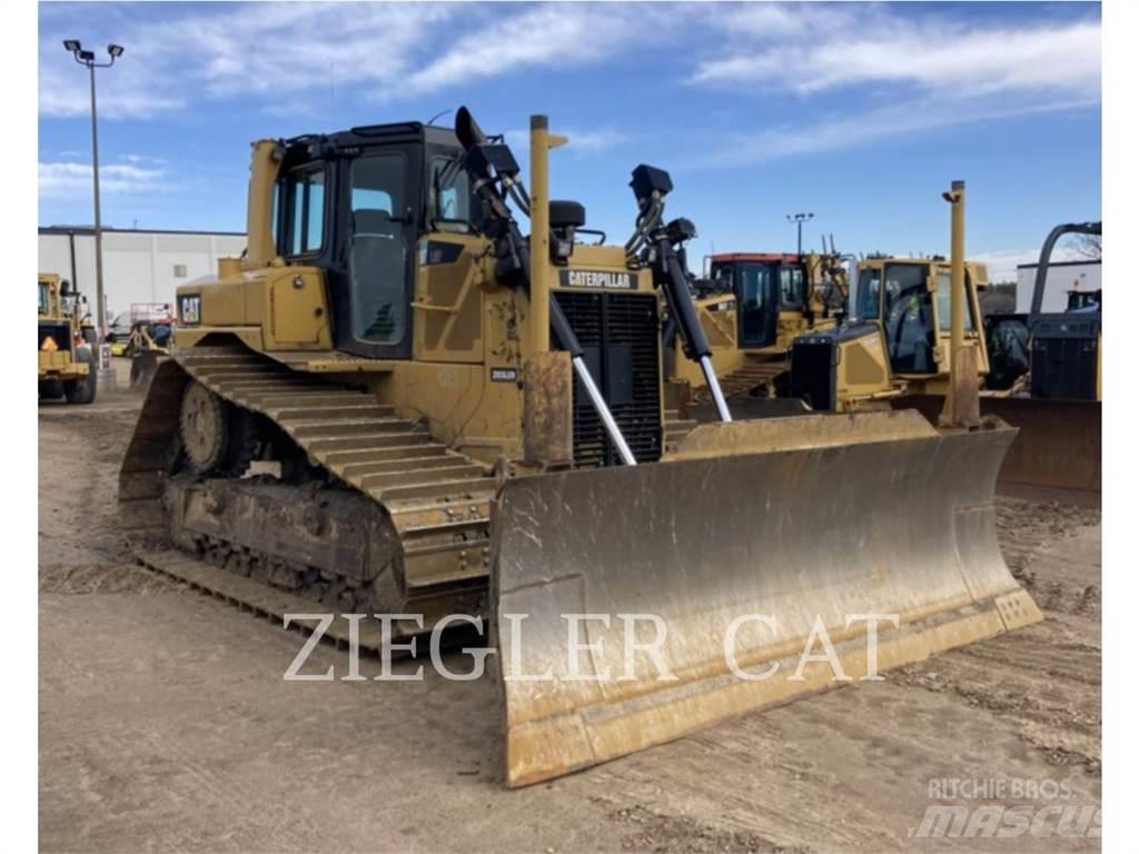 CAT D6T Spycharki gąsienicowe