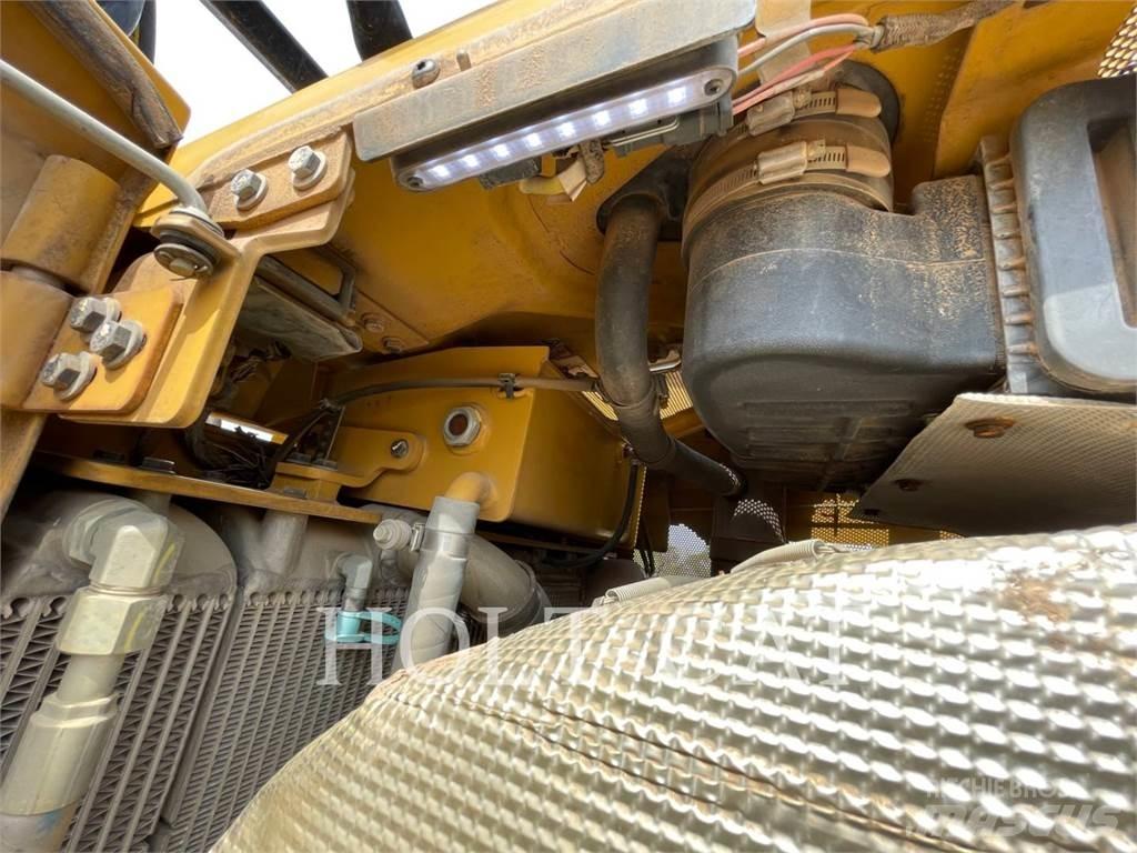 CAT D6T Spycharki gąsienicowe