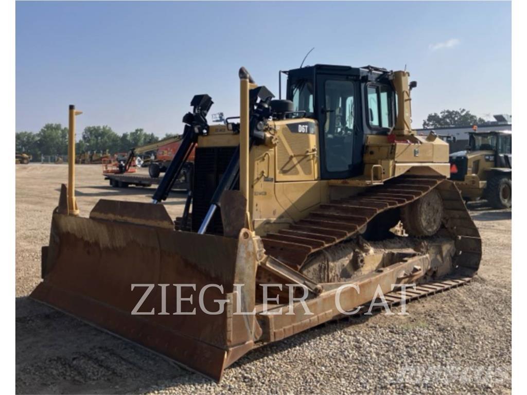 CAT D6T Spycharki gąsienicowe
