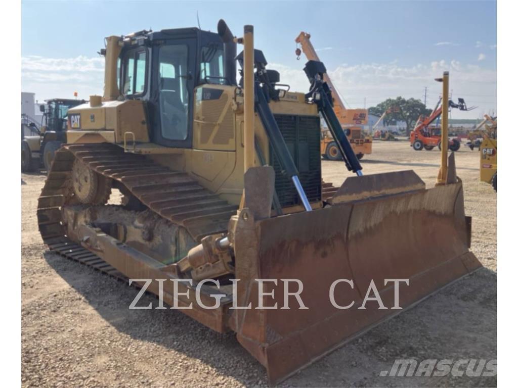 CAT D6T Spycharki gąsienicowe