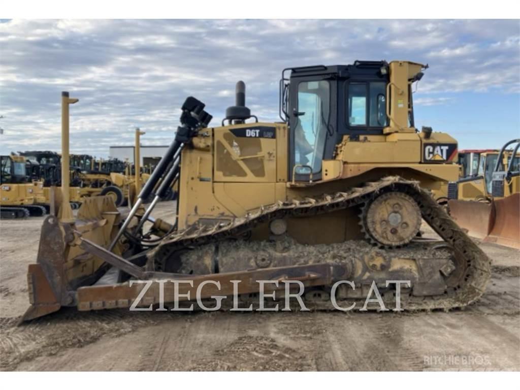CAT D6T Spycharki gąsienicowe