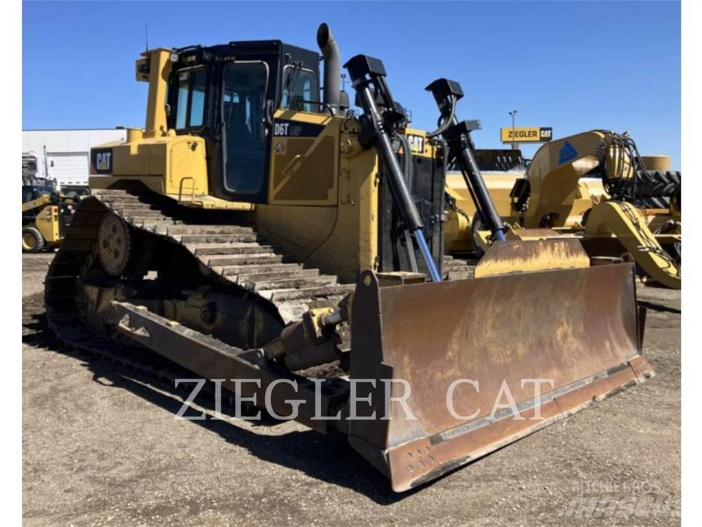 CAT D6T Spycharki gąsienicowe