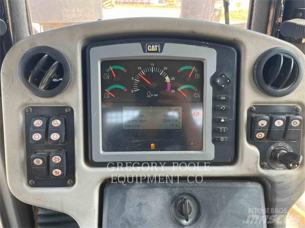 CAT D6T Spycharki gąsienicowe