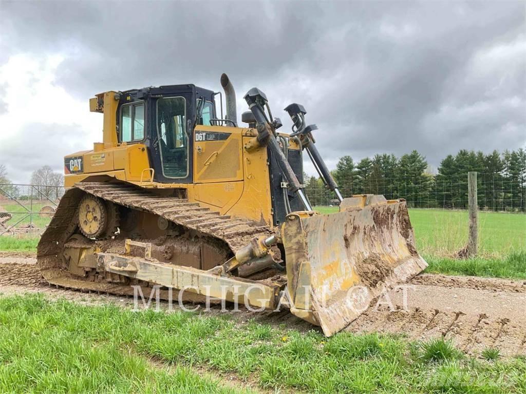 CAT D6T Spycharki gąsienicowe