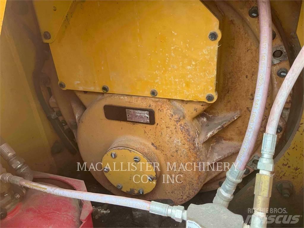 CAT D6T Spycharki gąsienicowe